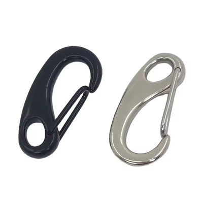 Carabiner en acier inoxydable de couleur rose en forme d'oeuf