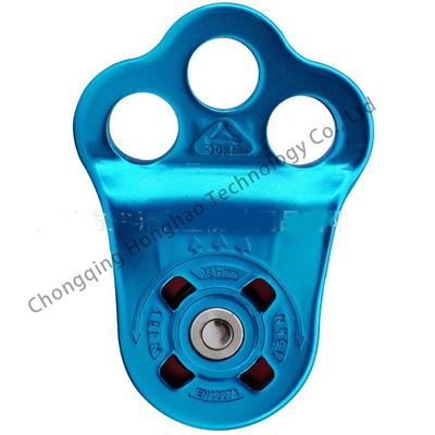 Un bon prix. Équipement d'escalade 30KN alliage d'aluminium 3 trous poulie simple avec finition galvanisée en ligne
