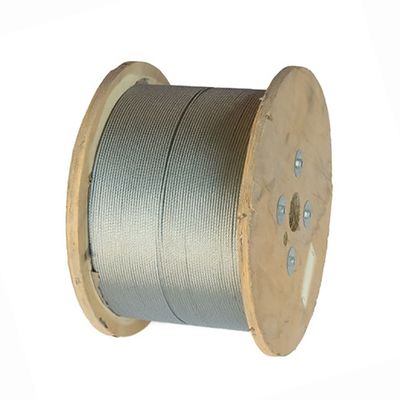 Un bon prix. Rope en acier galvanisé de 7*19 8 mm certifié ISO non allié Rope en acier pour applications lourdes en ligne