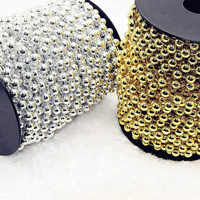 2Chaîne de boules en plastique de.4 mm en couleurs personnalisées pour la décoration intérieure